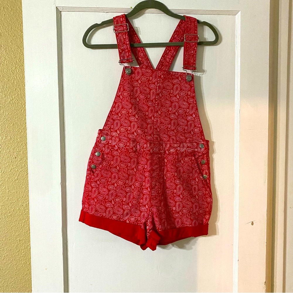 Urban outfitters short overall size M
